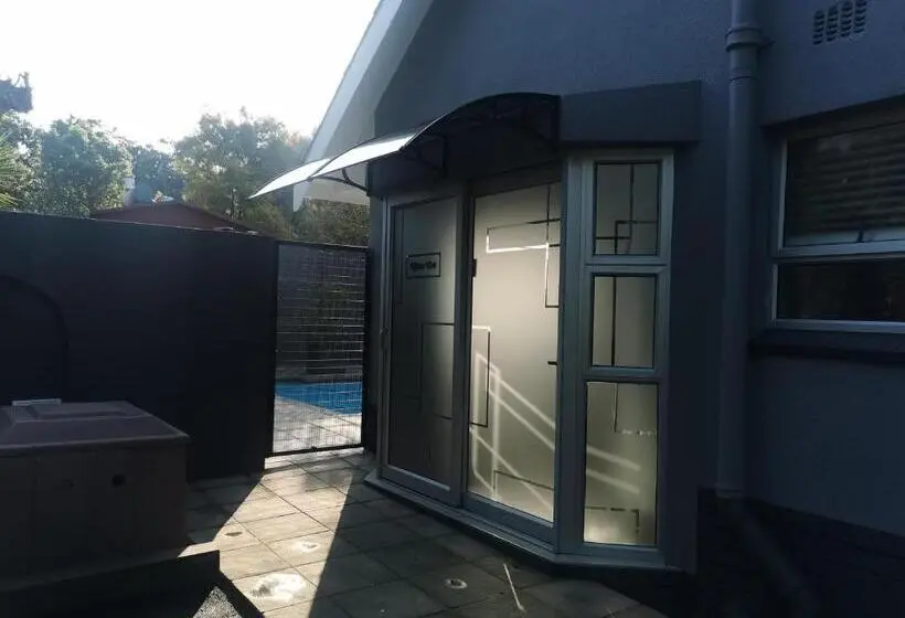 スタンダードルーム, Utopia Guest House