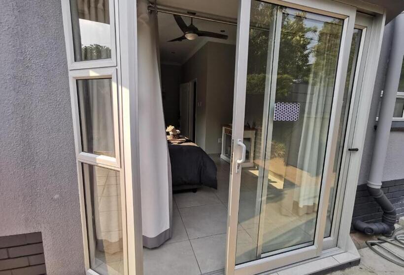 غرفة قياسية, Utopia Guest House