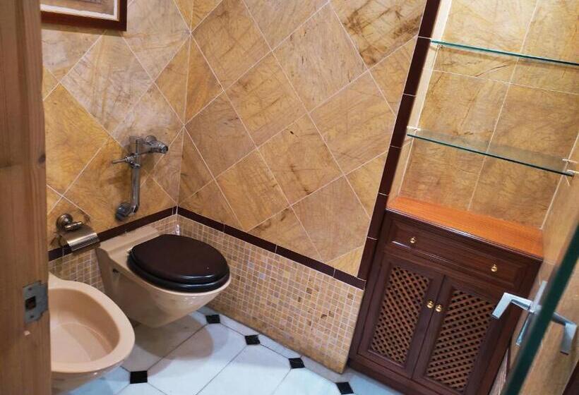 اتاق استاندارد, San Basilio´s Red House