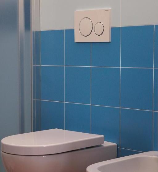 غرفة قياسية ثلاثية, Dimora Toscana