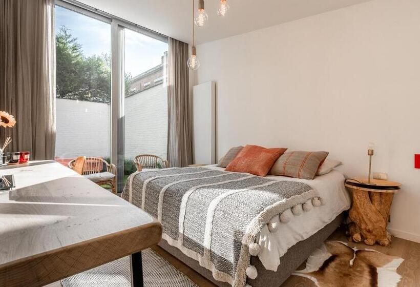 اتاق استاندارد, Alliance Garden Room