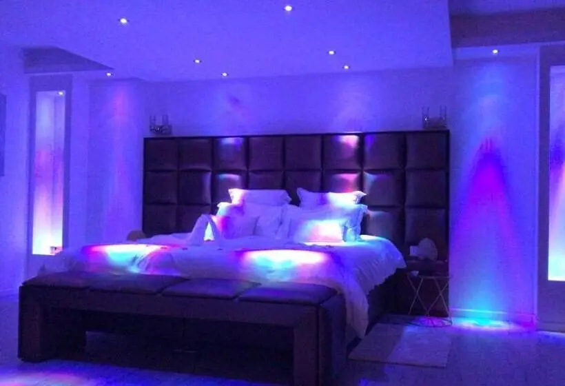 Camera Standard Letto King, Spalace