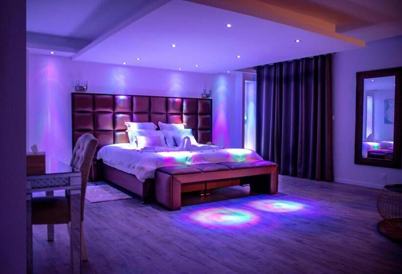 اتاق استاندارد با تخت بزرگ, Spalace