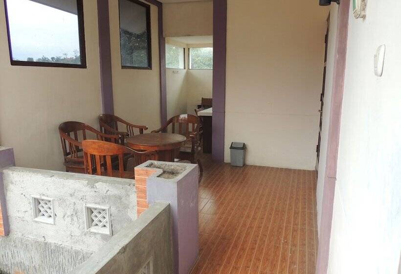 غرفة عائلية, Yonanda