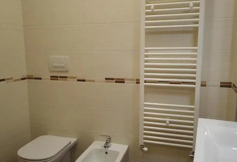 バスルーム共有のシングルスタンダード, B&b Al Belvedere