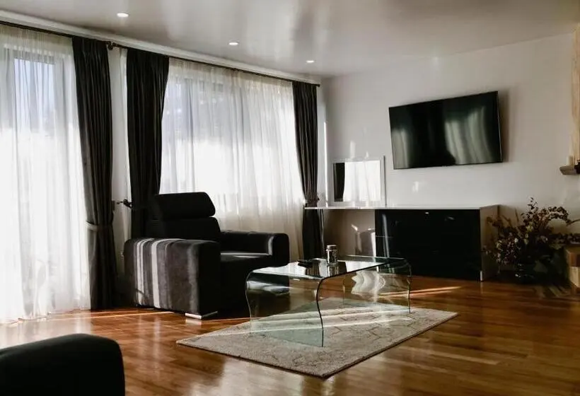 プールの見える１ベッドルームアパートメント, Casa Yda