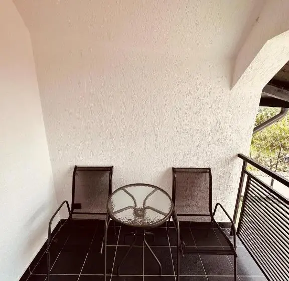 デラックスの４人部屋, Casa Yda