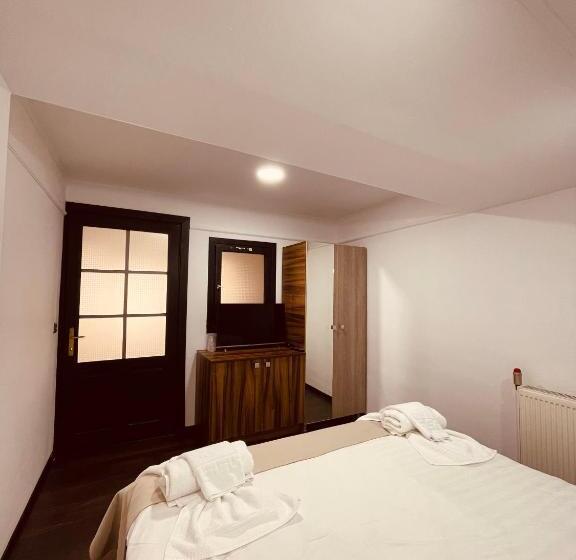 דירת חדר נוף לבריכה, Casa Yda