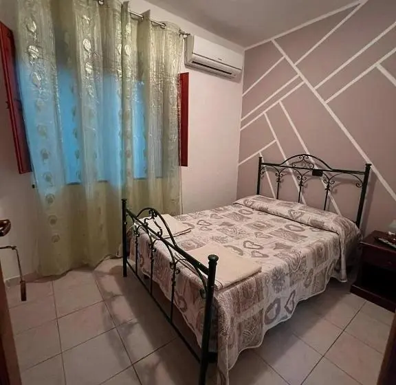 スタンダードシングルルーム, B&b Alle Roverelle