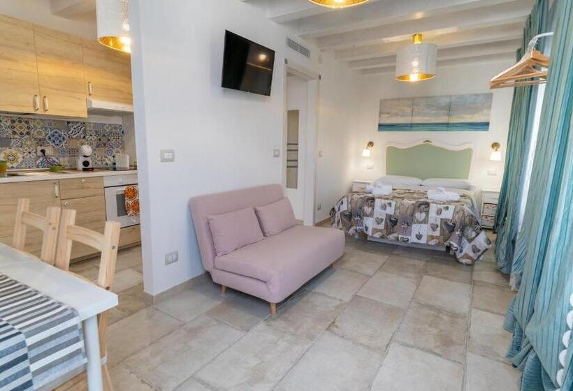 اتاق لوکس چهار تخته, Romantica