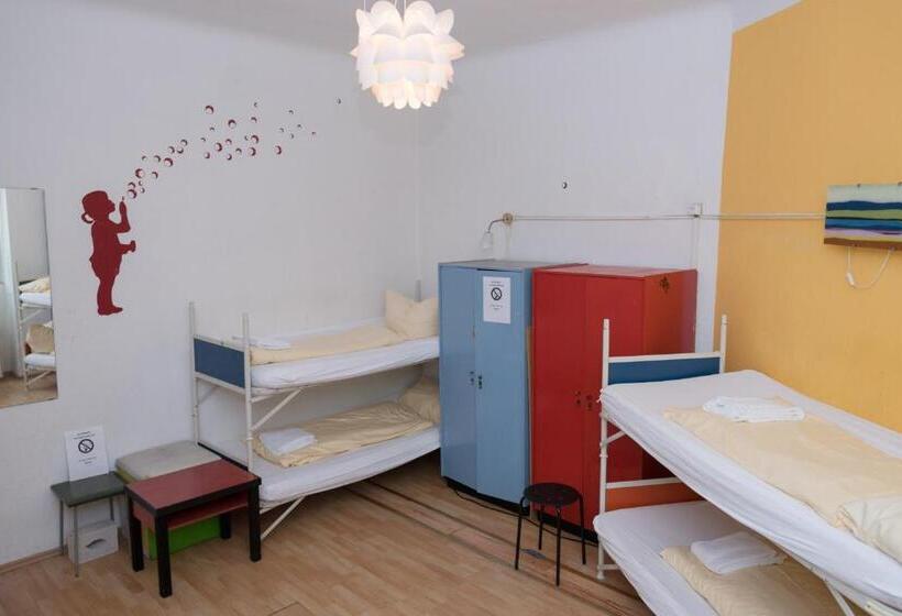 تختخواب در اتاق مشترک, Backpackerberlin