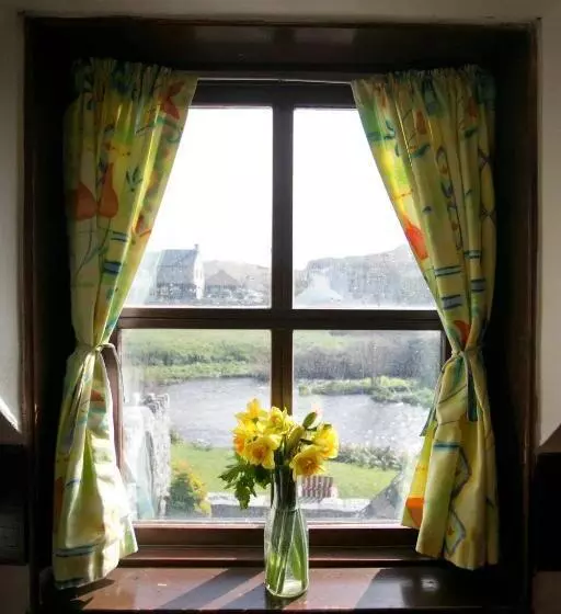 スタンダードトリプルルーム, Aille River Tourist Hostel And Camping Doolin