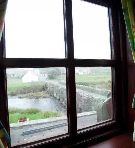 デラックスファミリールーム, Aille River Tourist Hostel And Camping Doolin