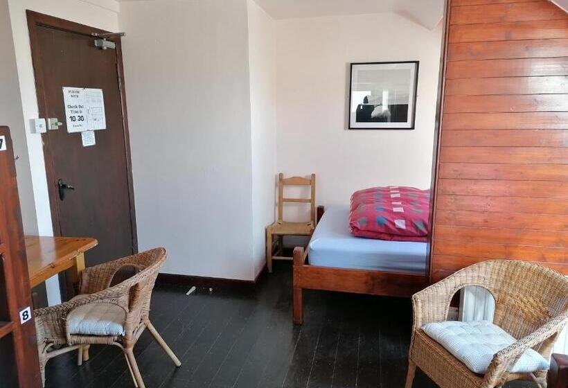 Семейный Номер Superior, Aille River Tourist Hostel And Camping Doolin