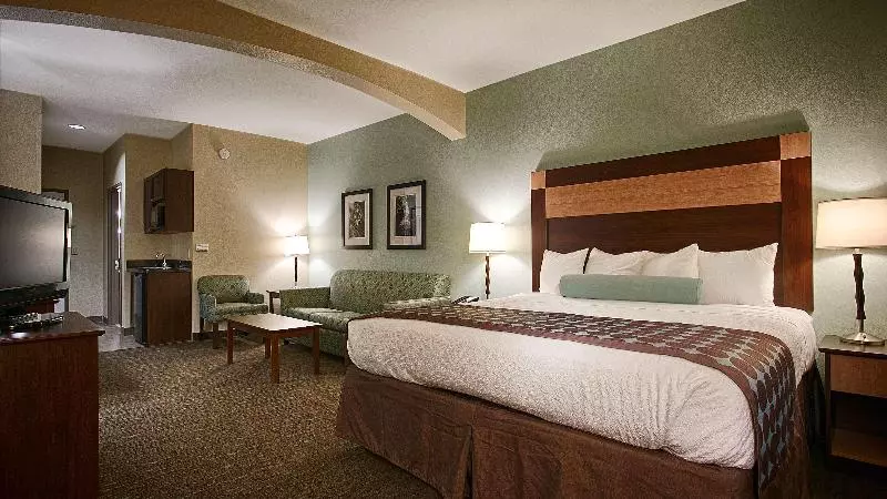 キングサイズベッドのスイートルーム, Best Western Plus Texarkana Inn And Suites