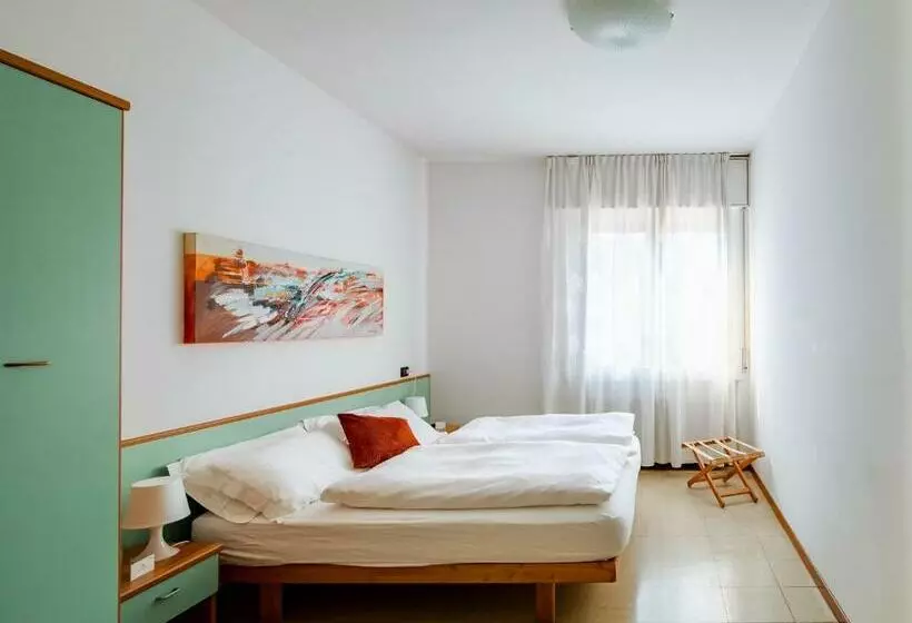 Standard-huone, Martinelli