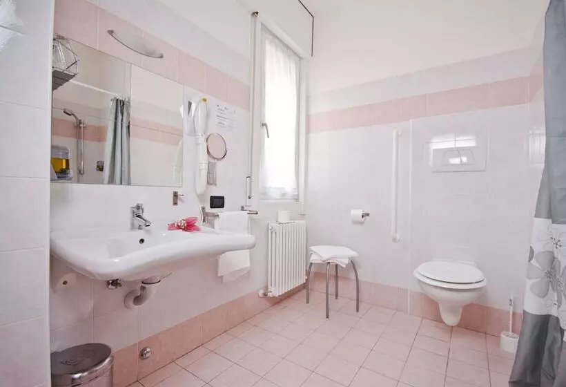 Standard-huone, Martinelli