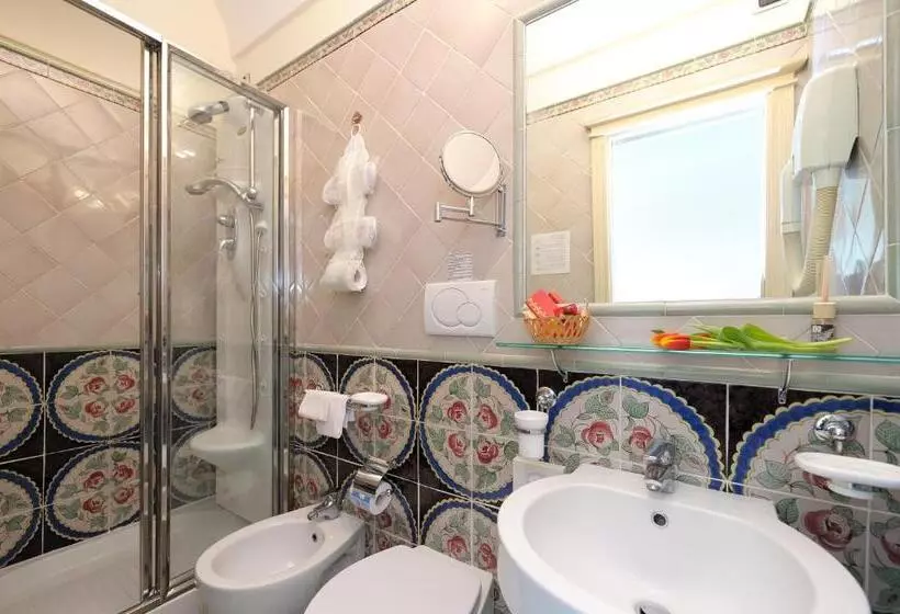 اتاق سوپریور با چشمانداز دریا, Residenza Del Duca Casa Vacanza