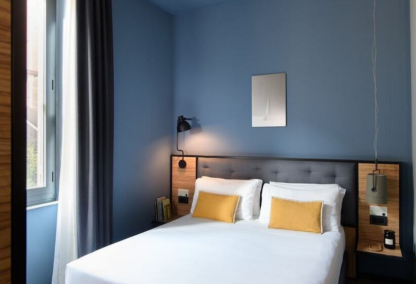 سوییت جونیور لوکس, The Poet