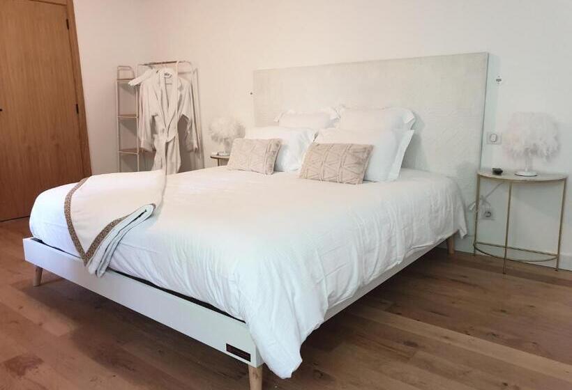 高级三人间, Le Carge D’arlay