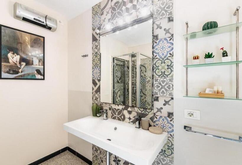 اتاق لوکس, Guest House Aurispa