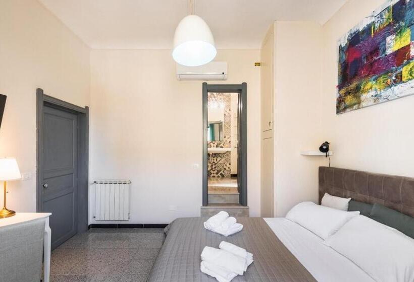 اتاق لوکس, Guest House Aurispa