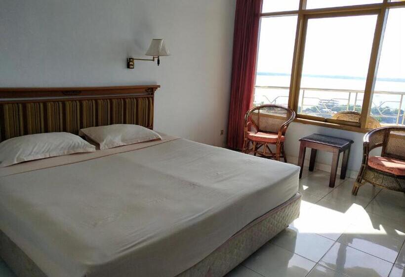 オーシャンビューデラックスルームバルコニー付き, Bukit Kenari Hotel & Restaurant