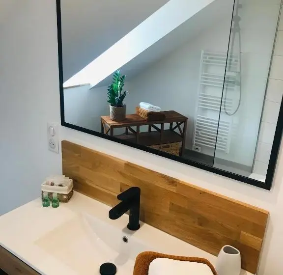 اتاق استاندارد, Les Chambres De La Varenne
