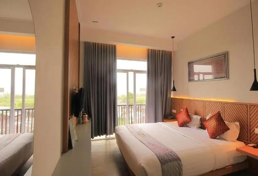 バルコニー付きデラックスルーム, Muara Hotel Bukittinggi