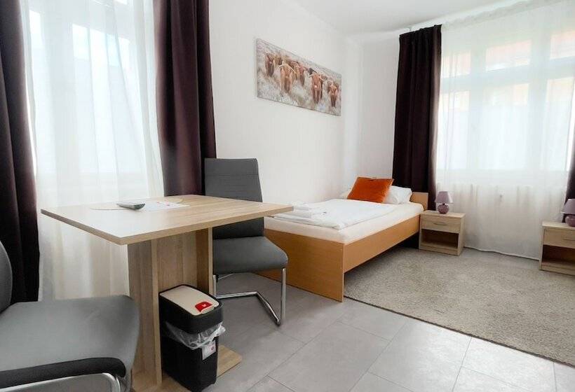 חדר סטנדרט חדר אמבטיה משותף, Motel Daria Hennigsdorf Berlin