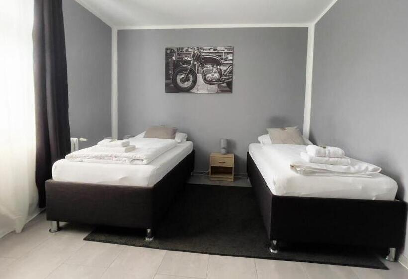 חדר סטנדרט חדר אמבטיה משותף, Motel Daria Hennigsdorf Berlin