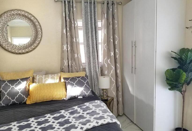 Номер Стандарт, Glam Private Studio 4 Miles From Beach