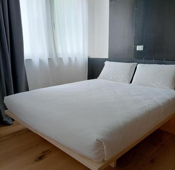 Номер Стандарт, Le Meridiane City Rooms In Trento