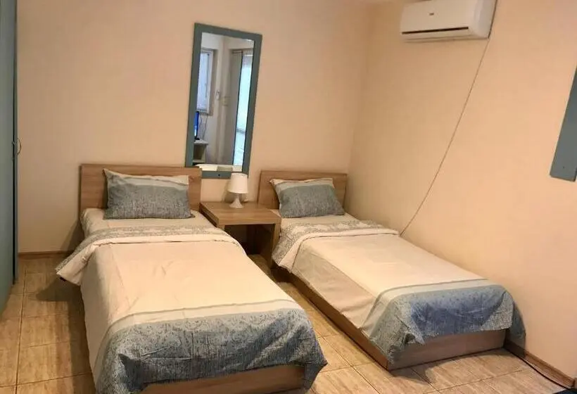 スタンダードルーム, Ssenyange Guest House