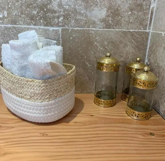 Chambre Standard Vue Piscine, Le Cabanon De Val