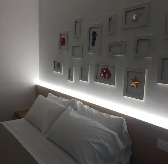 スタンダードトリプルルーム, Le Rondini House