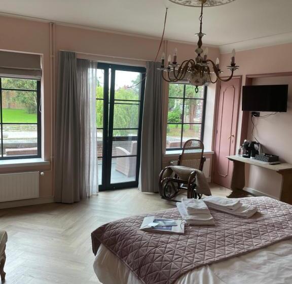 バルコニー付きデラックスルーム, La Posterie