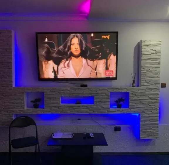 Standard Kolmen Hengen Huone, Karra Hotels