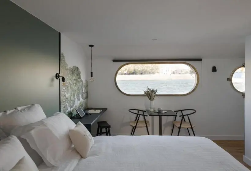 １ベッドルームハウス, La Peniche   Bed And Bicycle   Tournon