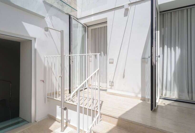 اتاق اکونومی, Sopramonte Exclusive Rooms