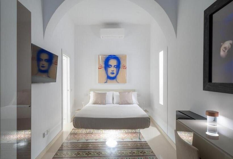 اتاق اکونومی, Sopramonte Exclusive Rooms