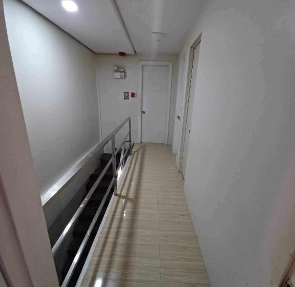 침실 1개 복층 룸, 2020 Travelers Inn
