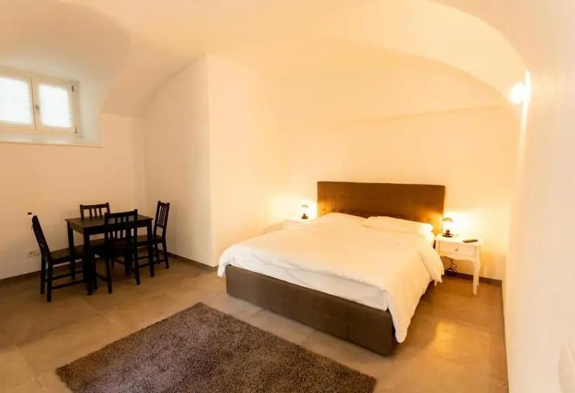 سوییت خانوادگی, Alpencity Suites