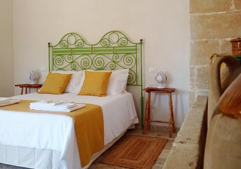 חדר סטנדרט, מיטת קינג, מותאם לאדם עם מוגבלויות, Giardino Frannicola