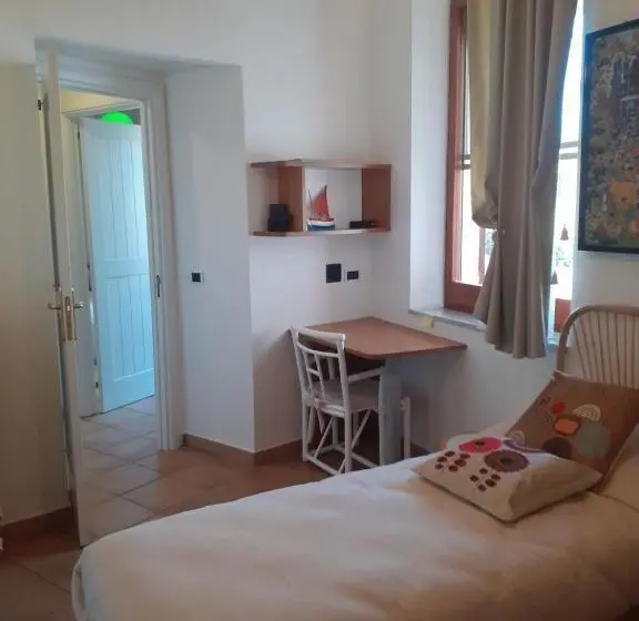 اتاق خانوادگی, Velalatina Residence B&b Soverato   Camera Maestrale & Camera Tramontana