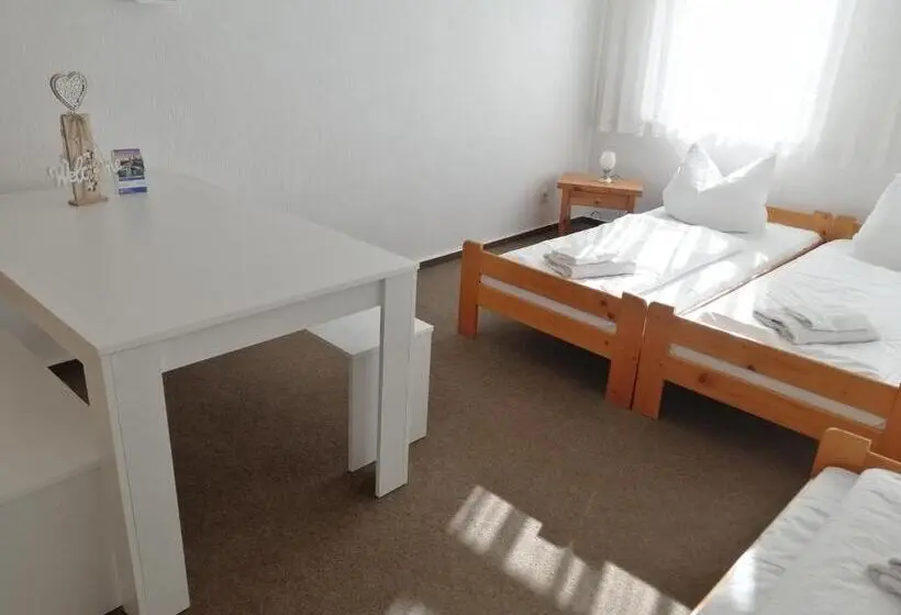 バスルーム共有のトリプルスタンダード, City Pension Bautzen