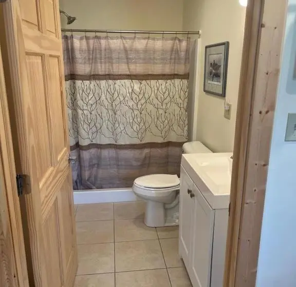 キングサイズベッドのスイートルーム, Creekside Downtown Vacation Suites, Only Adults 25 Or Older
