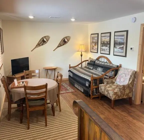 キングサイズベッドのスイートルーム, Creekside Downtown Vacation Suites, Only Adults 25 Or Older