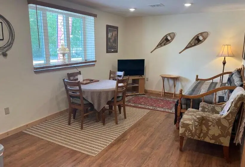 キングサイズベッドのスイートルーム, Creekside Downtown Vacation Suites, Only Adults 25 Or Older