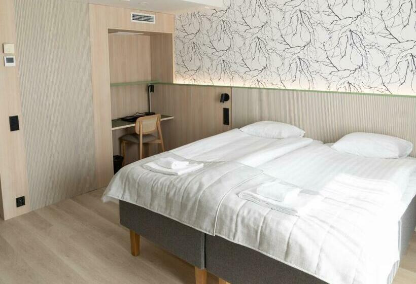 Номер Superior, Li Fennada